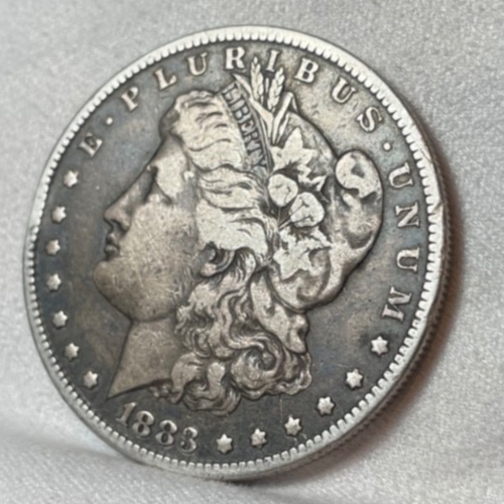 1883-P Morgan Silver Gc $1 Coin, nicely Toned #206108642942